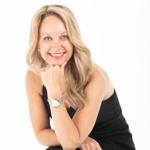 Meet your Posher, Alisa